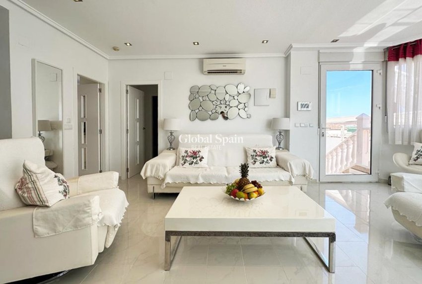 Resale - VILLA -
SAN MIGUEL DE SALINAS - Inland