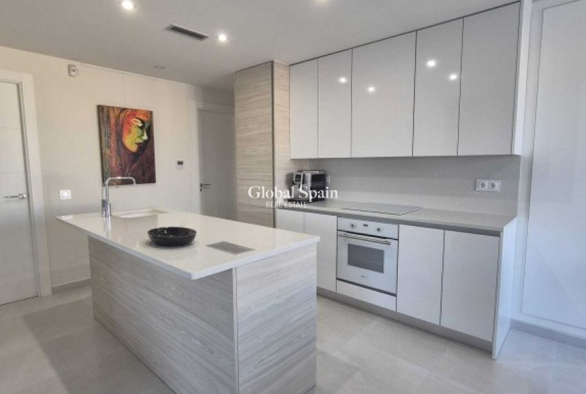 Resale - VILLA -
SAN MIGUEL DE SALINAS - Inland