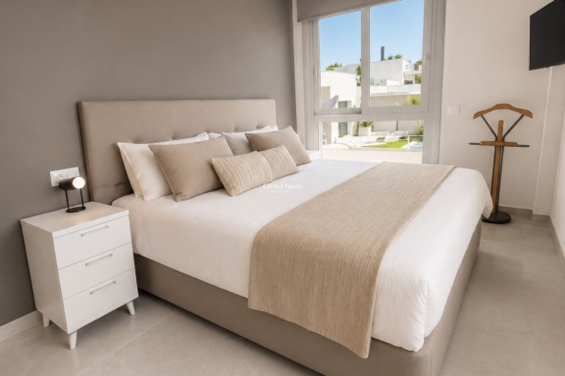 Resale - VILLA -
SAN MIGUEL DE SALINAS - Inland