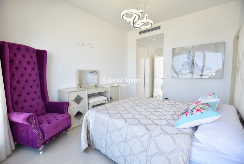 Resale - VILLA -
SAN MIGUEL DE SALINAS - Inland