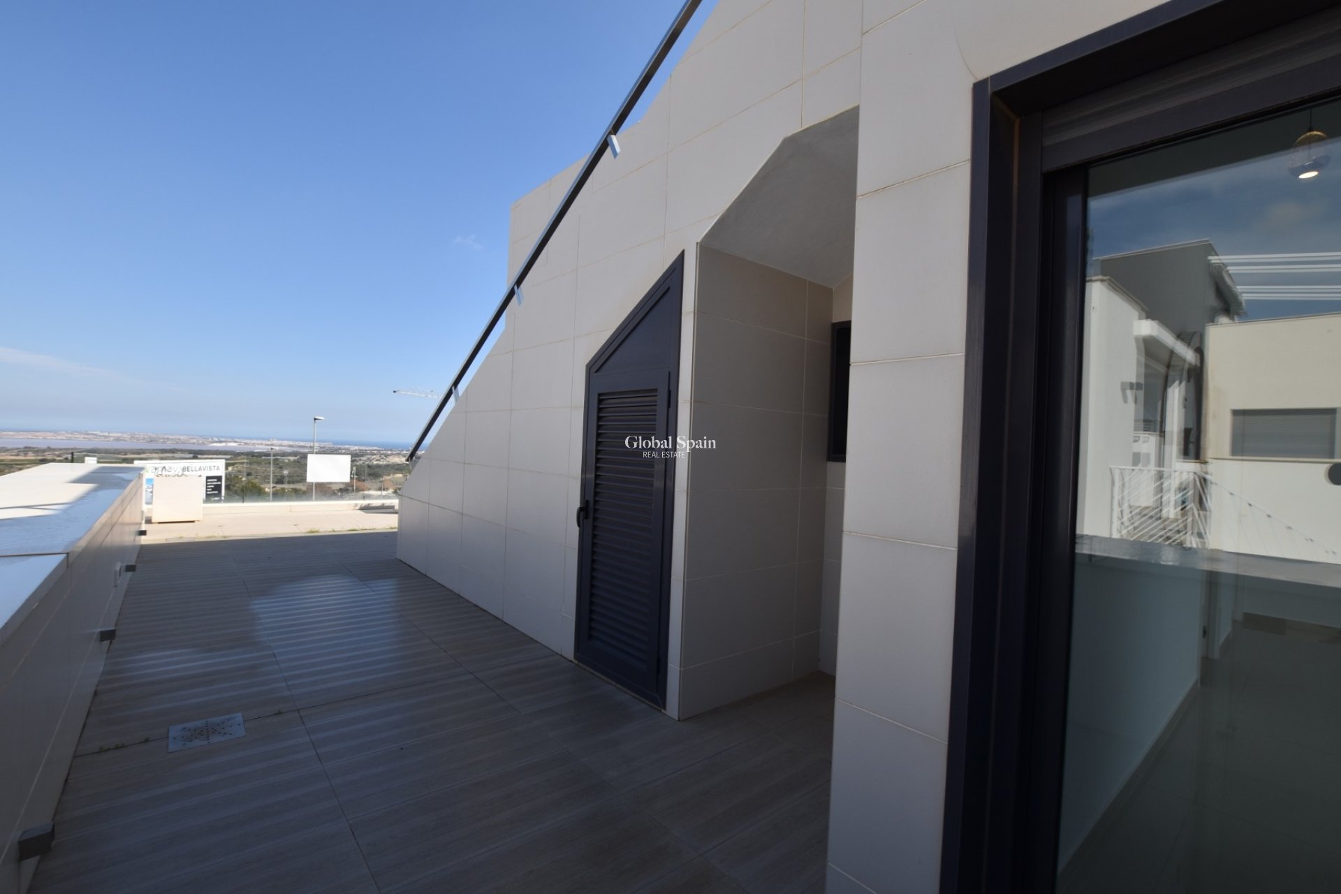Resale - VILLA -
SAN MIGUEL DE SALINAS - Inland