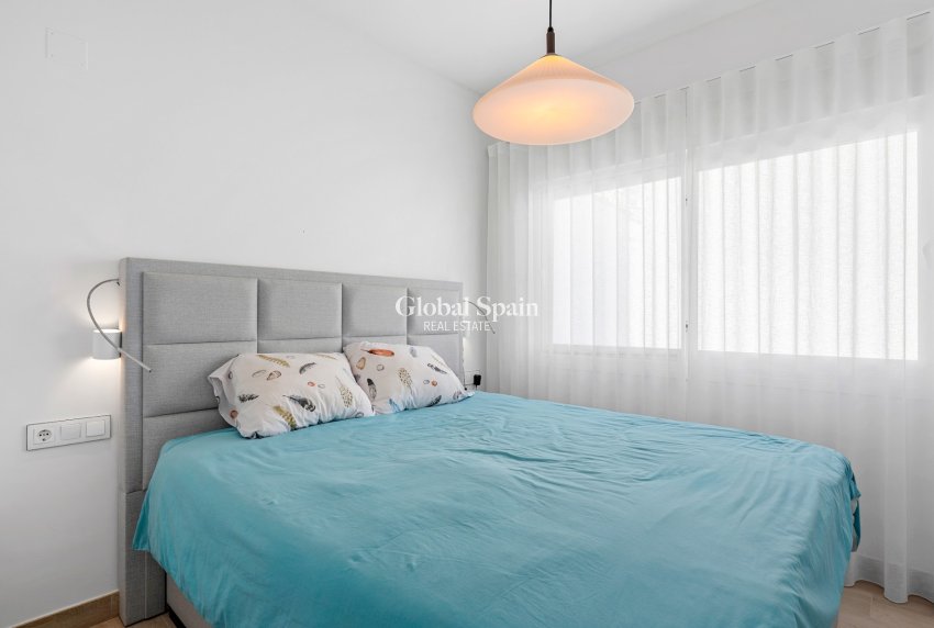 Resale - VILLA -
SAN MIGUEL DE SALINAS - Inland