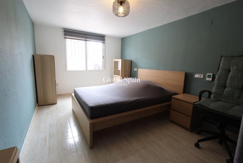 Resale - VILLA -
SAN MIGUEL DE SALINAS - Inland