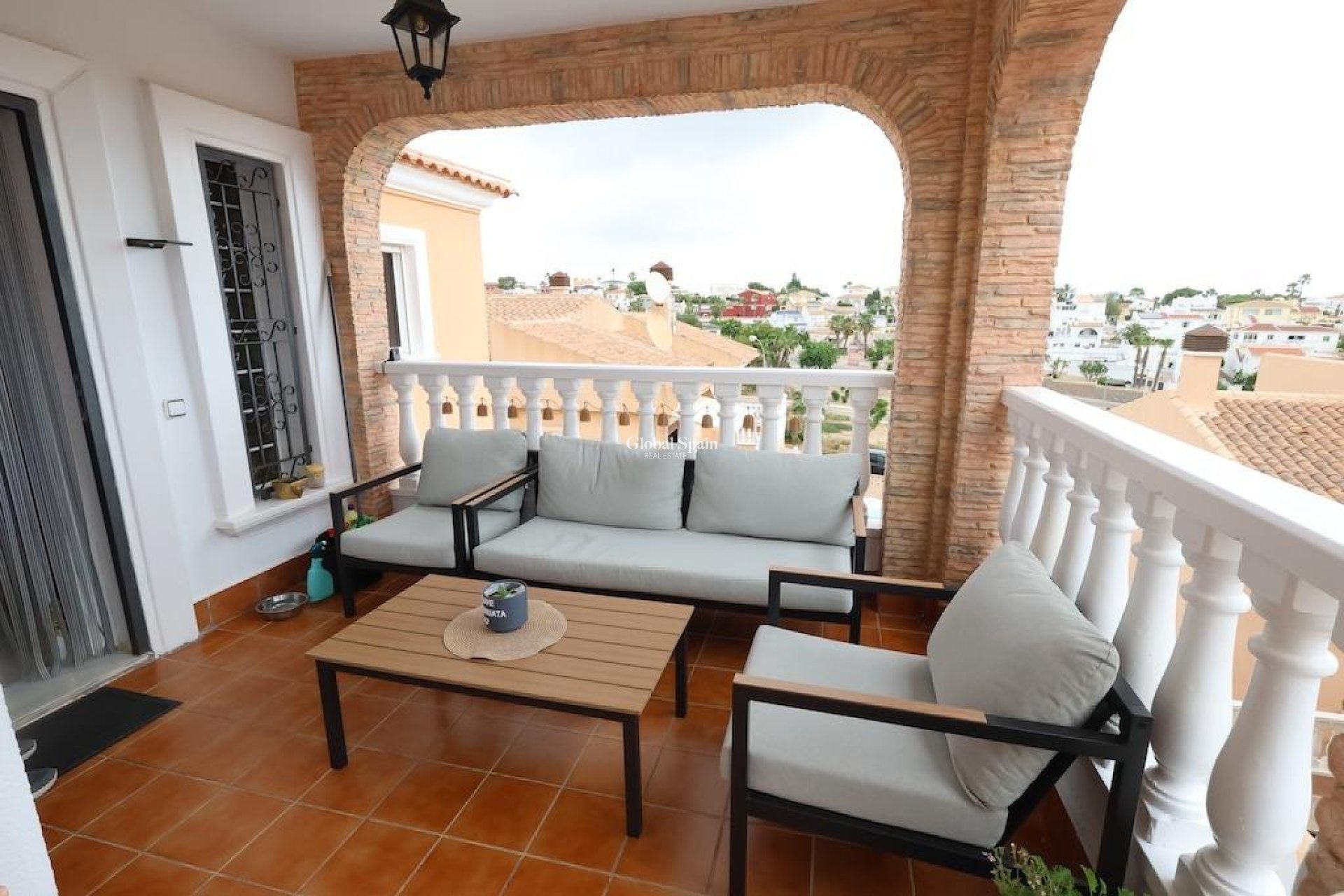 Resale - VILLA -
SAN MIGUEL DE SALINAS - Inland