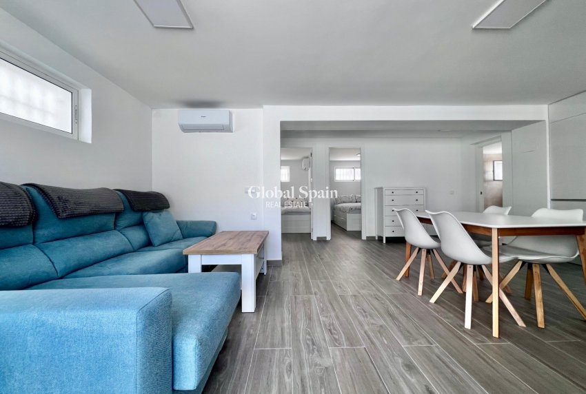 Resale - VILLA -
SAN MIGUEL DE SALINAS - Las filipinas