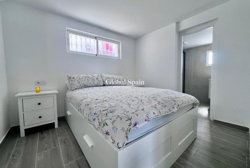 Resale - VILLA -
SAN MIGUEL DE SALINAS - Las filipinas