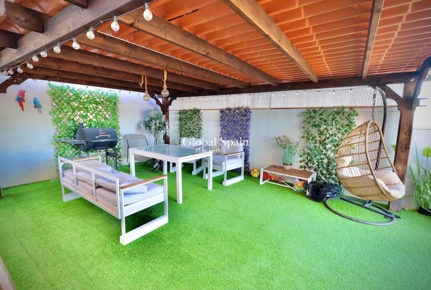 Resale - Villa -
SAN MIGUEL DE SALINAS - Residencial los flamencos