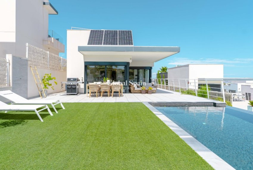 Resale - Villa -
SAN MIGUEL DE SALINAS - San Miguel de Salinas