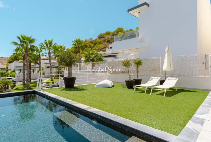 Resale - Villa -
SAN MIGUEL DE SALINAS - San Miguel de Salinas