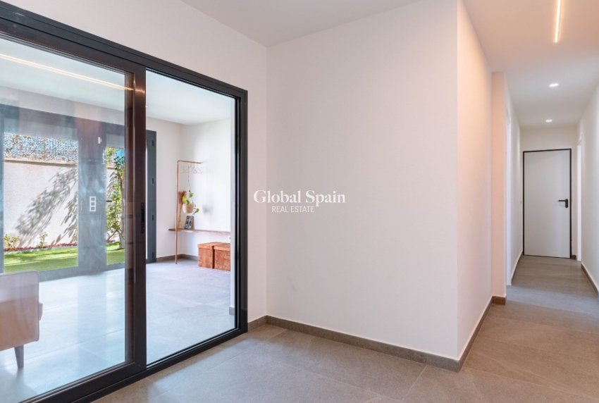 Resale - Villa -
SAN MIGUEL DE SALINAS - San Miguel de Salinas