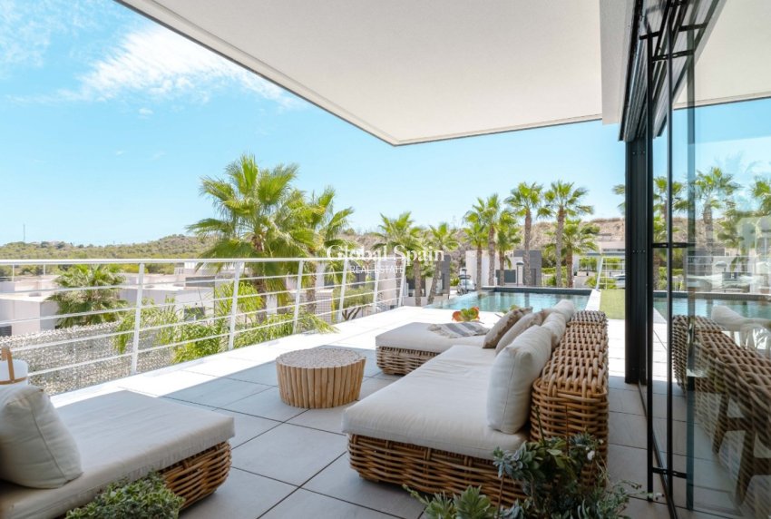 Resale - VILLA -
SAN MIGUEL DE SALINAS - San Miguel de Salinas