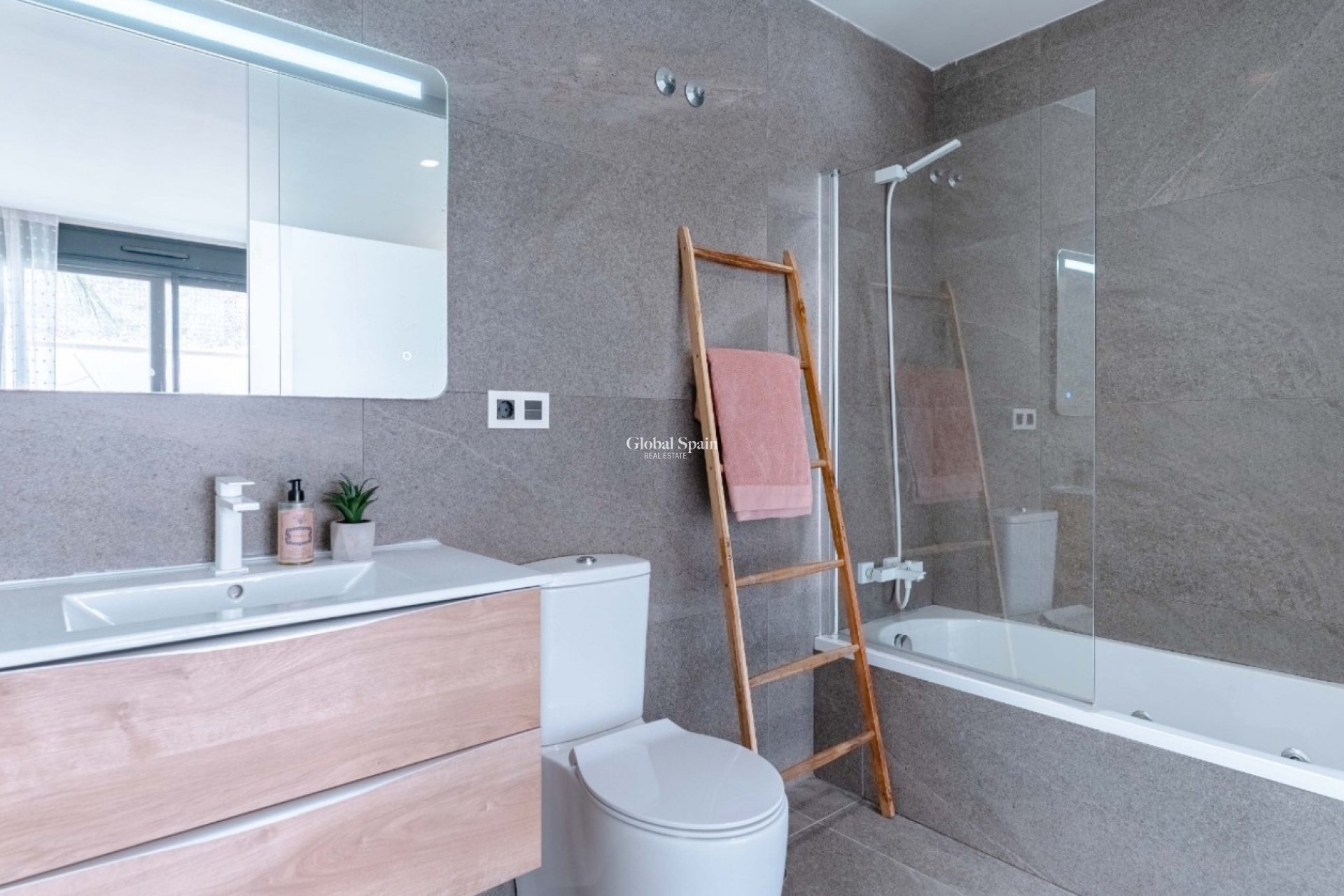 Resale - VILLA -
SAN MIGUEL DE SALINAS - San Miguel de Salinas