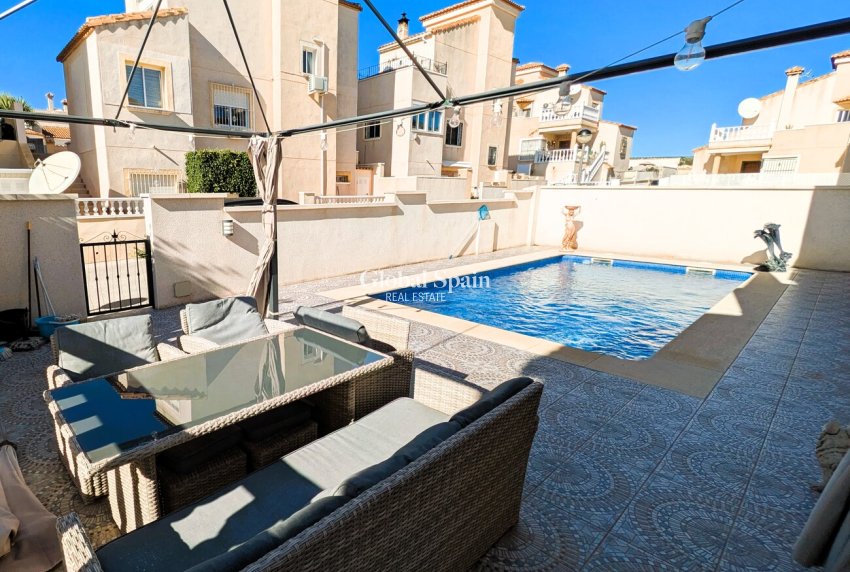 Resale - VILLA -
SAN MIGUEL DE SALINAS - San Miguel de Salinas