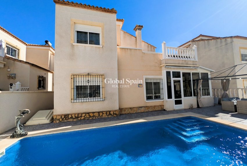 Resale - VILLA -
SAN MIGUEL DE SALINAS - San Miguel de Salinas