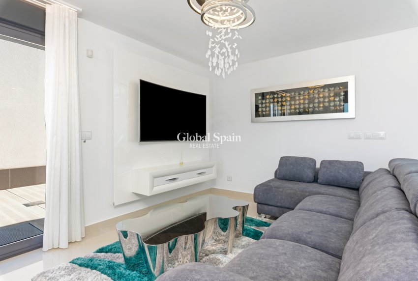 Resale - Villa -
SAN MIGUEL DE SALINAS - San Miguel Salinas