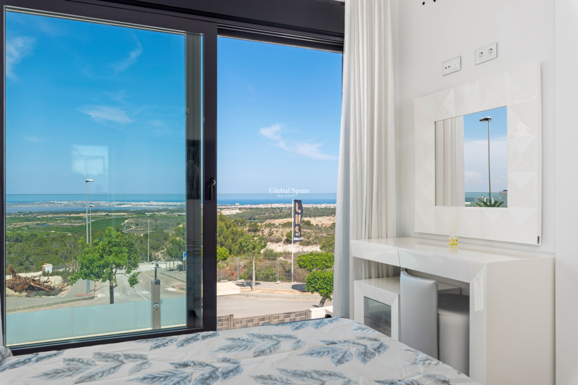 Resale - Villa -
SAN MIGUEL DE SALINAS - San Miguel Salinas