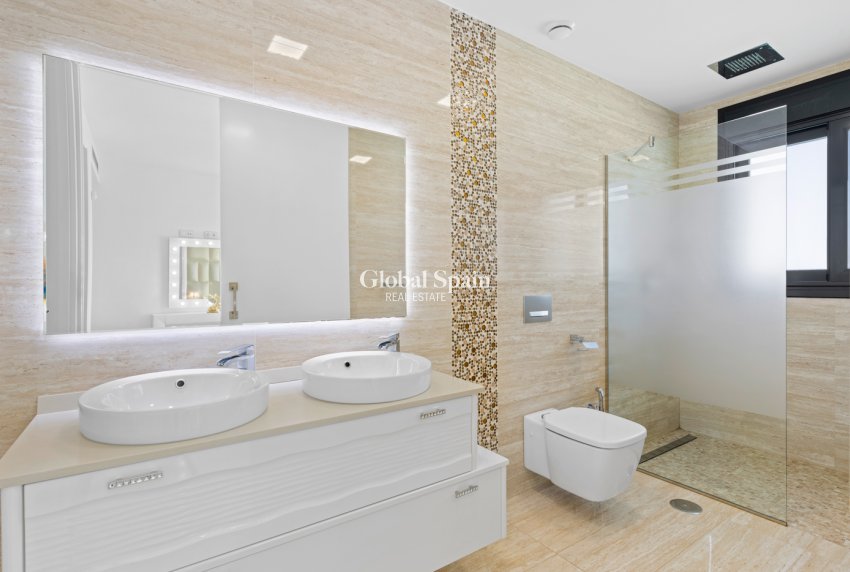 Resale - Villa -
SAN MIGUEL DE SALINAS - San Miguel Salinas