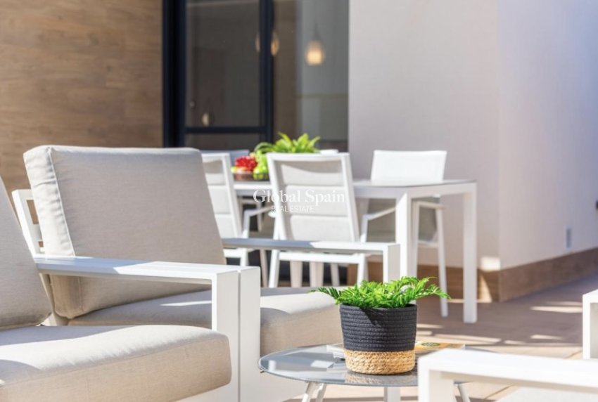 Resale - Villa -
SAN MIGUEL DE SALINAS