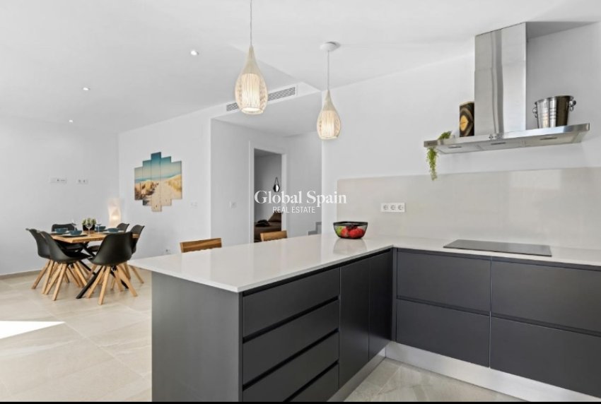 Resale - Villa -
SAN MIGUEL DE SALINAS