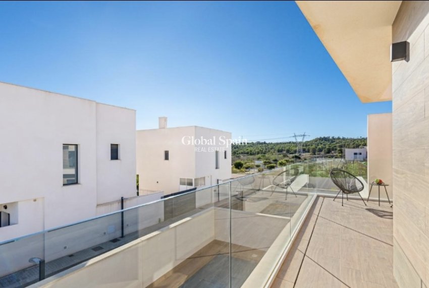 Resale - Villa -
SAN MIGUEL DE SALINAS