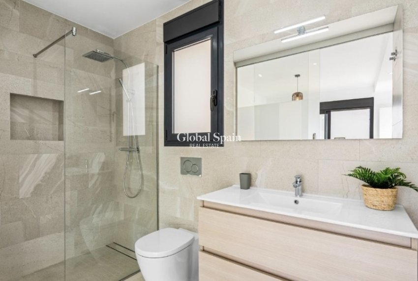 Resale - Villa -
SAN MIGUEL DE SALINAS