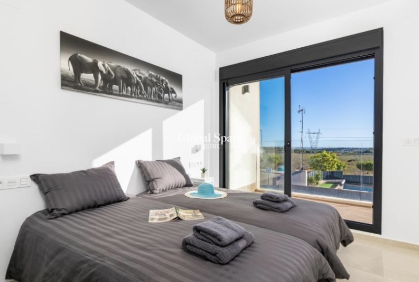 Resale - Villa -
SAN MIGUEL DE SALINAS