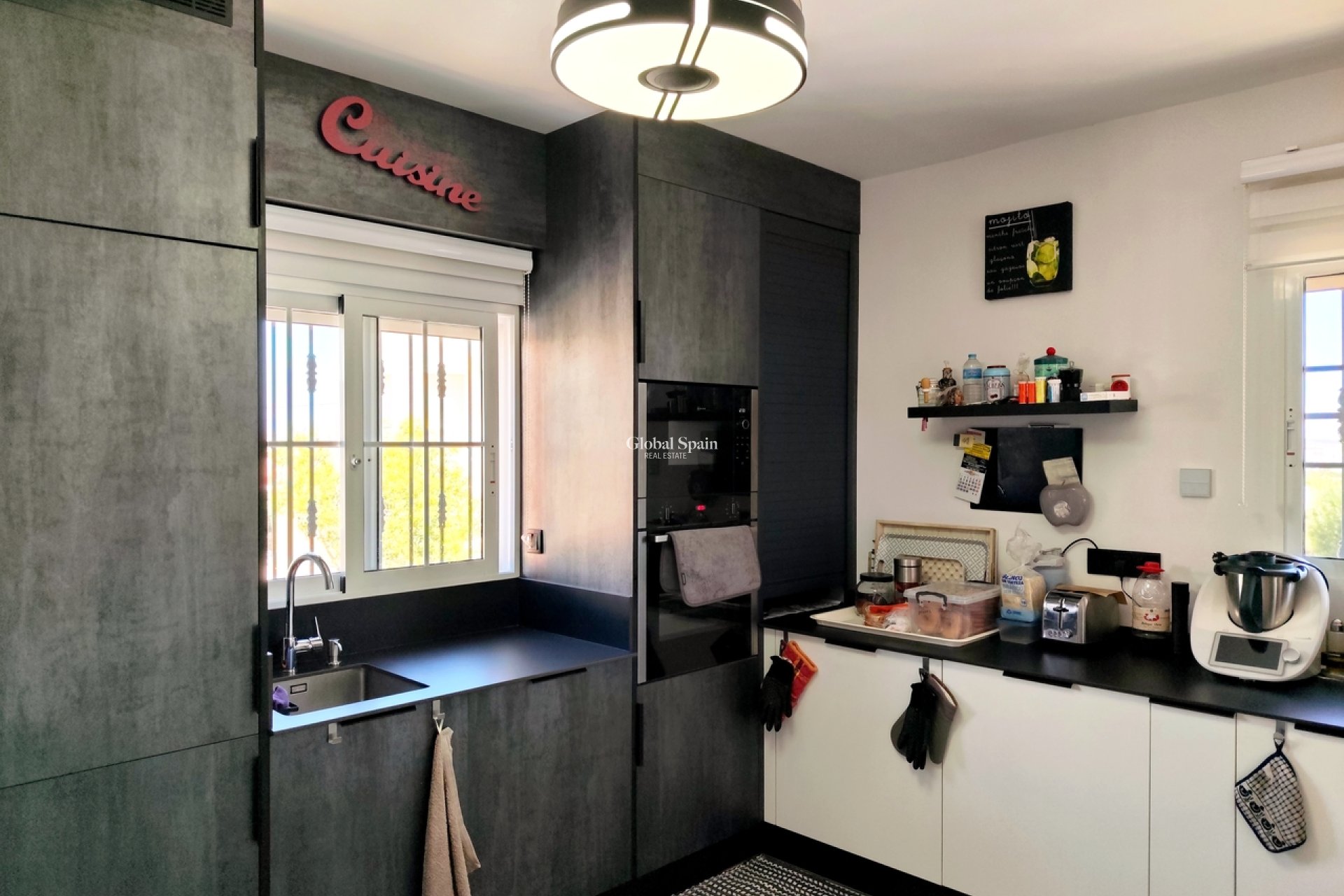 Resale - VILLA -
San Miguel / Vistabella Golf - Inland