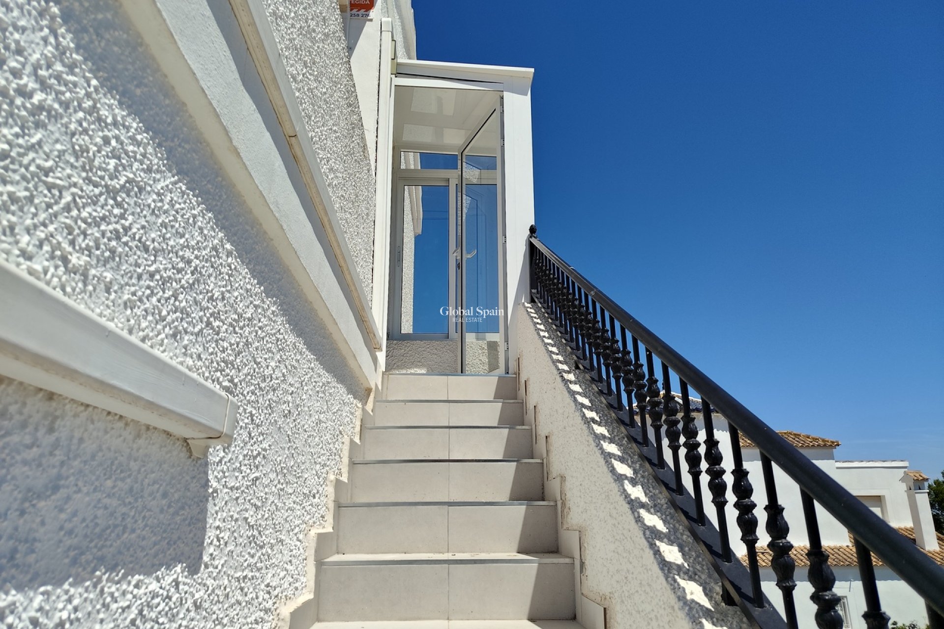Resale - VILLA -
San Miguel / Vistabella Golf - Inland