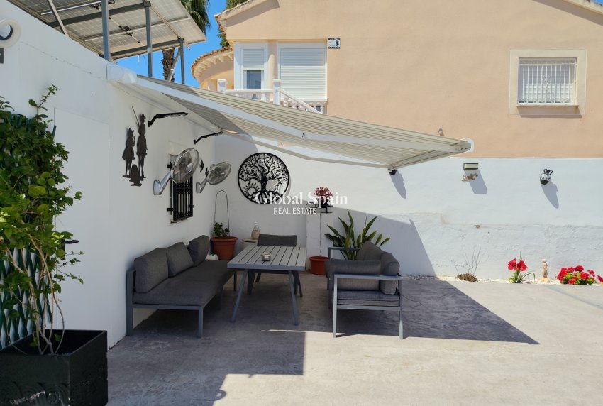 Resale - VILLA -
San Miguel / Vistabella Golf - Inland