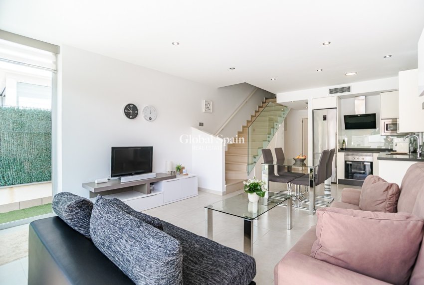 Resale - VILLA -
SAN PEDRO DEL PINATAR - Lo Pagan