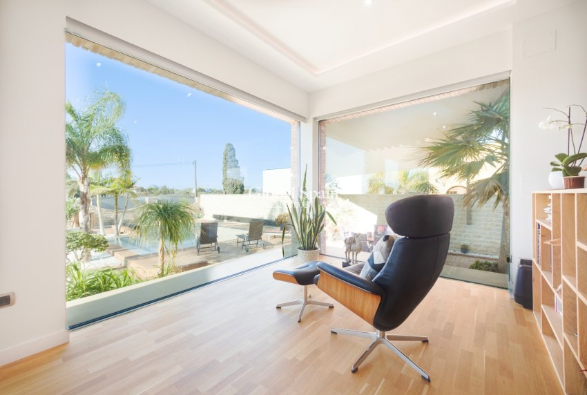 Resale - VILLA -
San Vicente del Raspeig - Inland