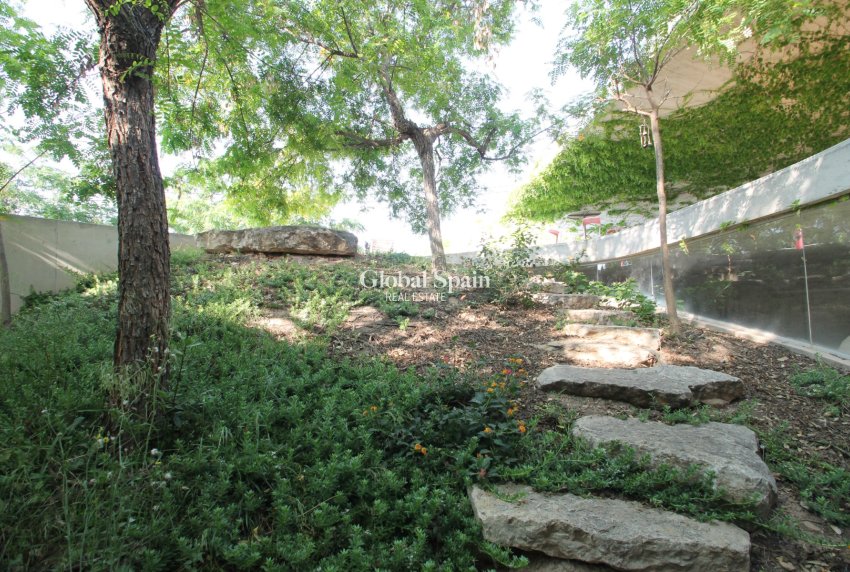 Resale - VILLA -
San Vicente del Raspeig - Inland