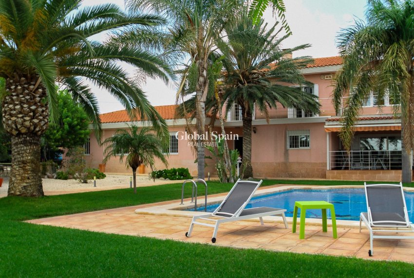 Resale - VILLA -
San Vicente del Raspeig - Inland