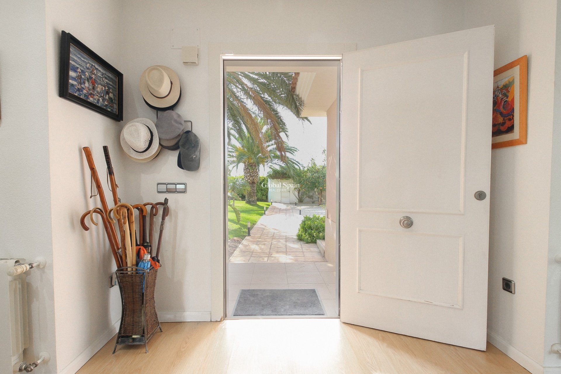 Resale - VILLA -
SAN VICENTE DEL RASPEIG - Inland