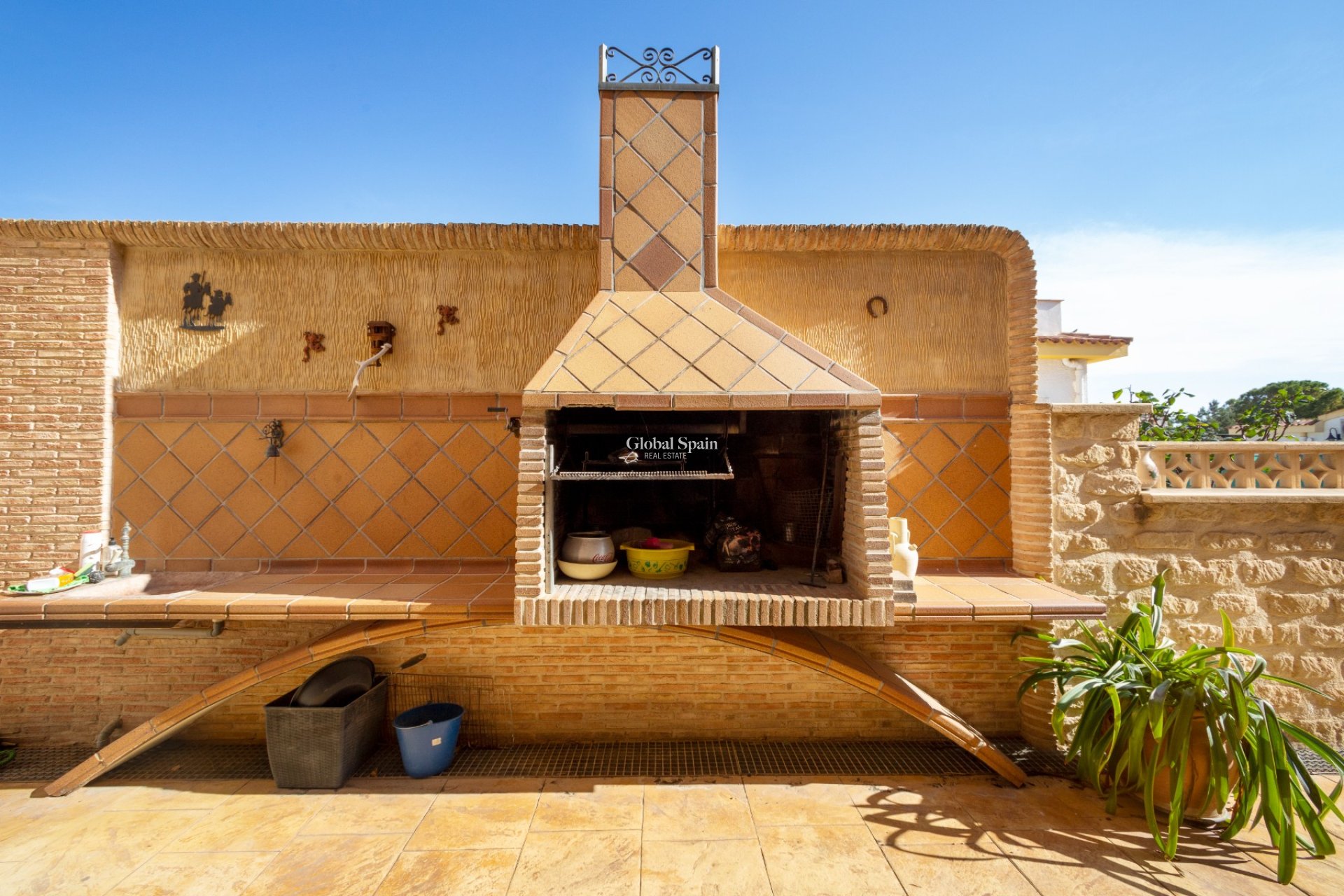 Resale - VILLA -
SAN VICENTE DEL RASPEIG - Inland