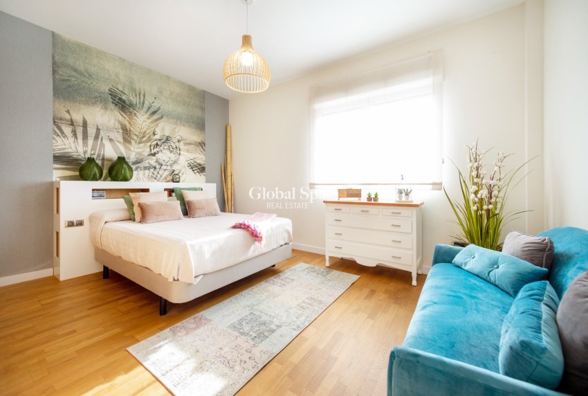 Resale - VILLA -
SAN VICENTE DEL RASPEIG - Inland