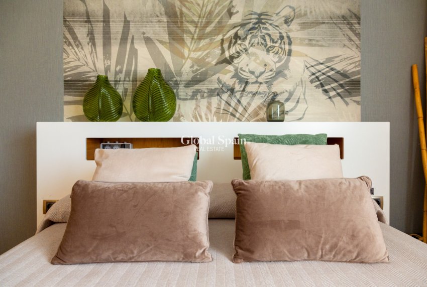 Resale - VILLA -
SAN VICENTE DEL RASPEIG - Inland