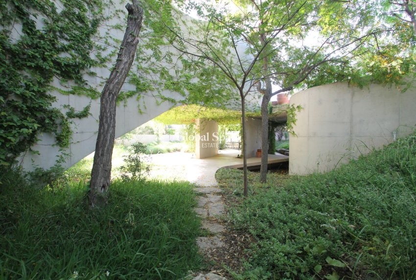 Resale - VILLA -
SAN VICENTE DEL RASPEIG - Inland