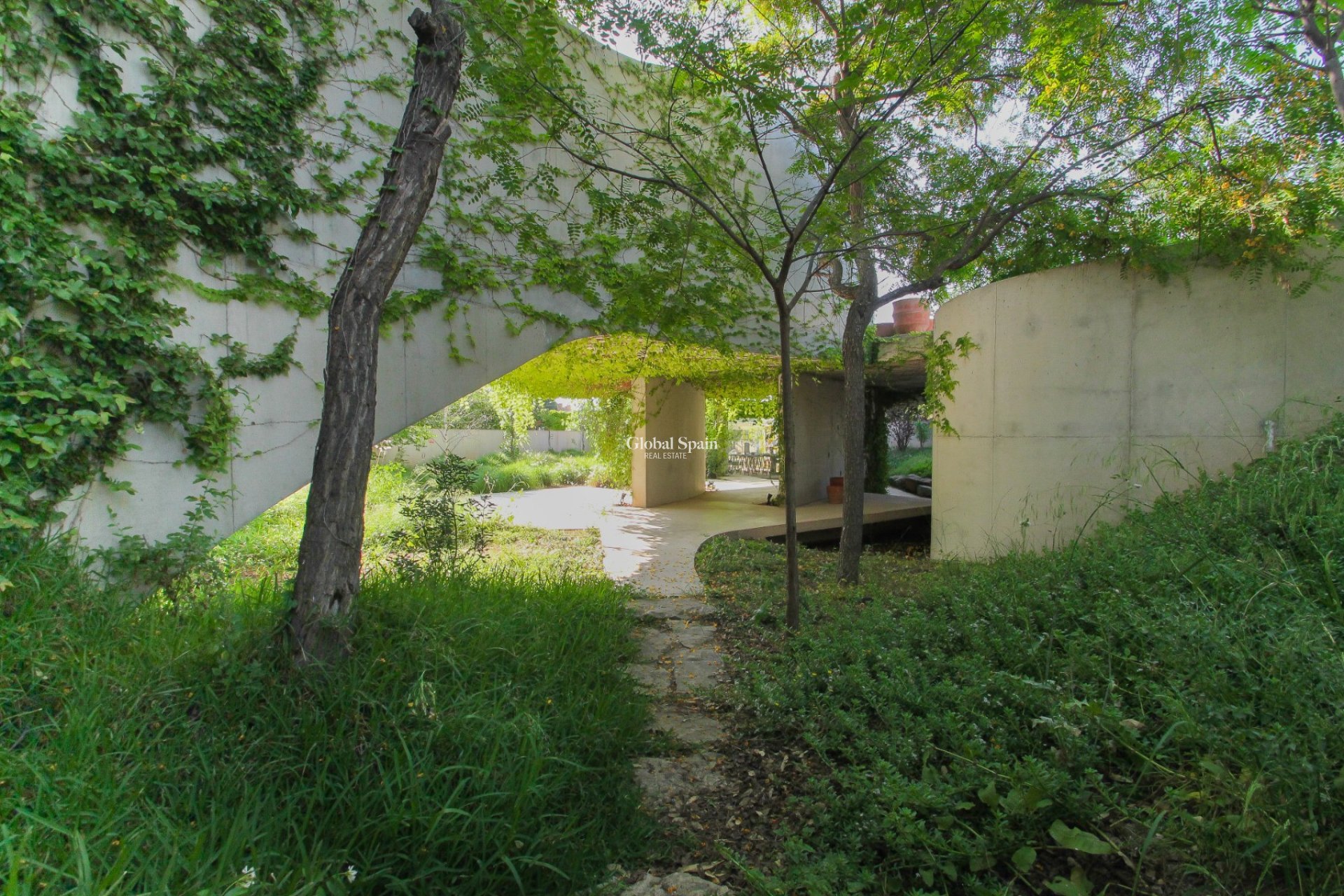 Resale - VILLA -
SAN VICENTE DEL RASPEIG - Inland