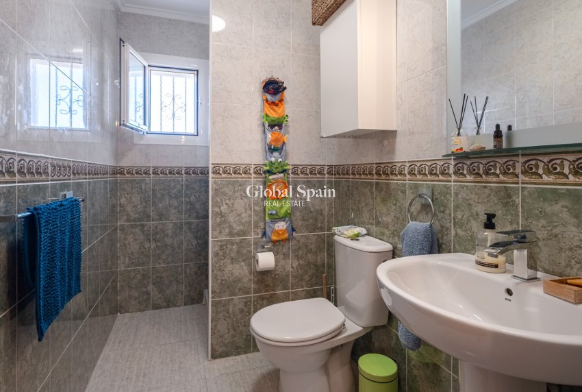 Resale - VILLA -
SANTA POLA - Costa Blanca