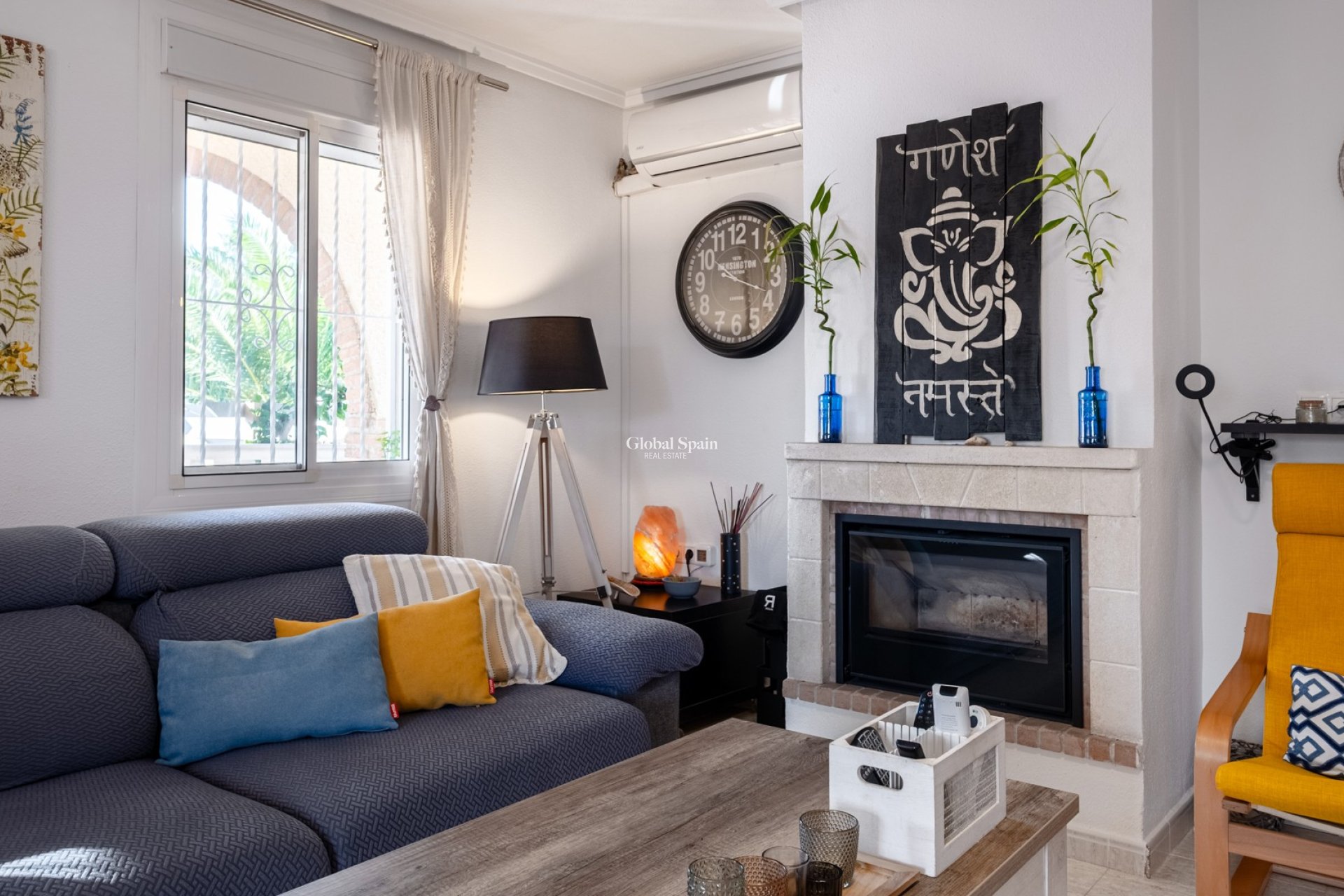 Resale - VILLA -
SANTA POLA - Costa Blanca