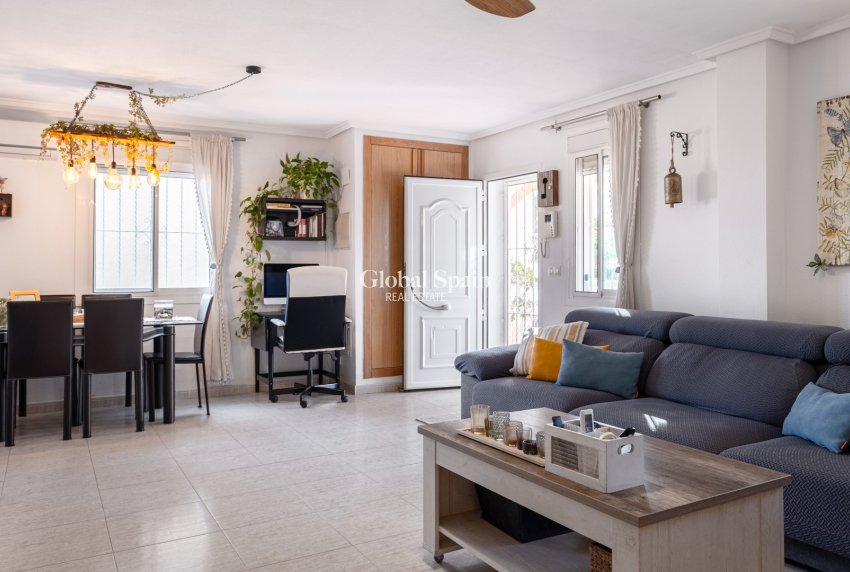 Resale - VILLA -
SANTA POLA - Costa Blanca