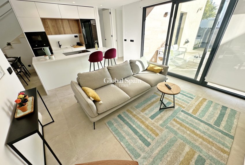 Resale - VILLA -
SANTA ROSALÍA - Inland