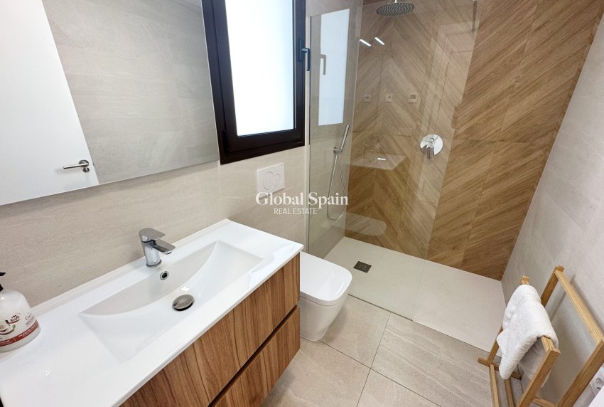 Resale - VILLA -
SANTA ROSALÍA - Inland