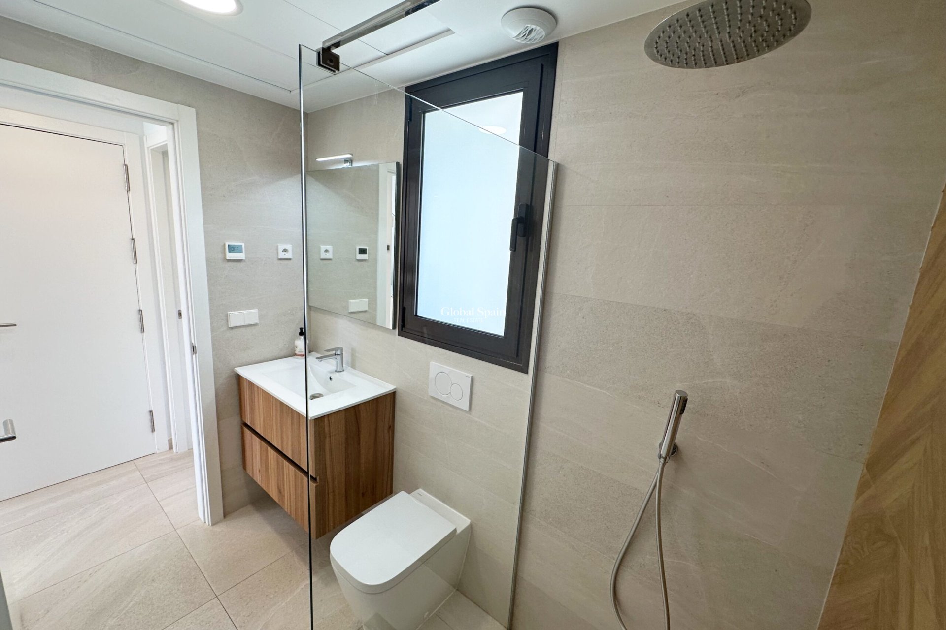 Resale - VILLA -
SANTA ROSALÍA - Inland