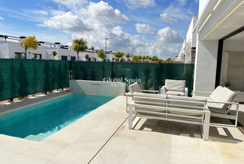 Resale - VILLA -
SANTA ROSALÍA - Inland