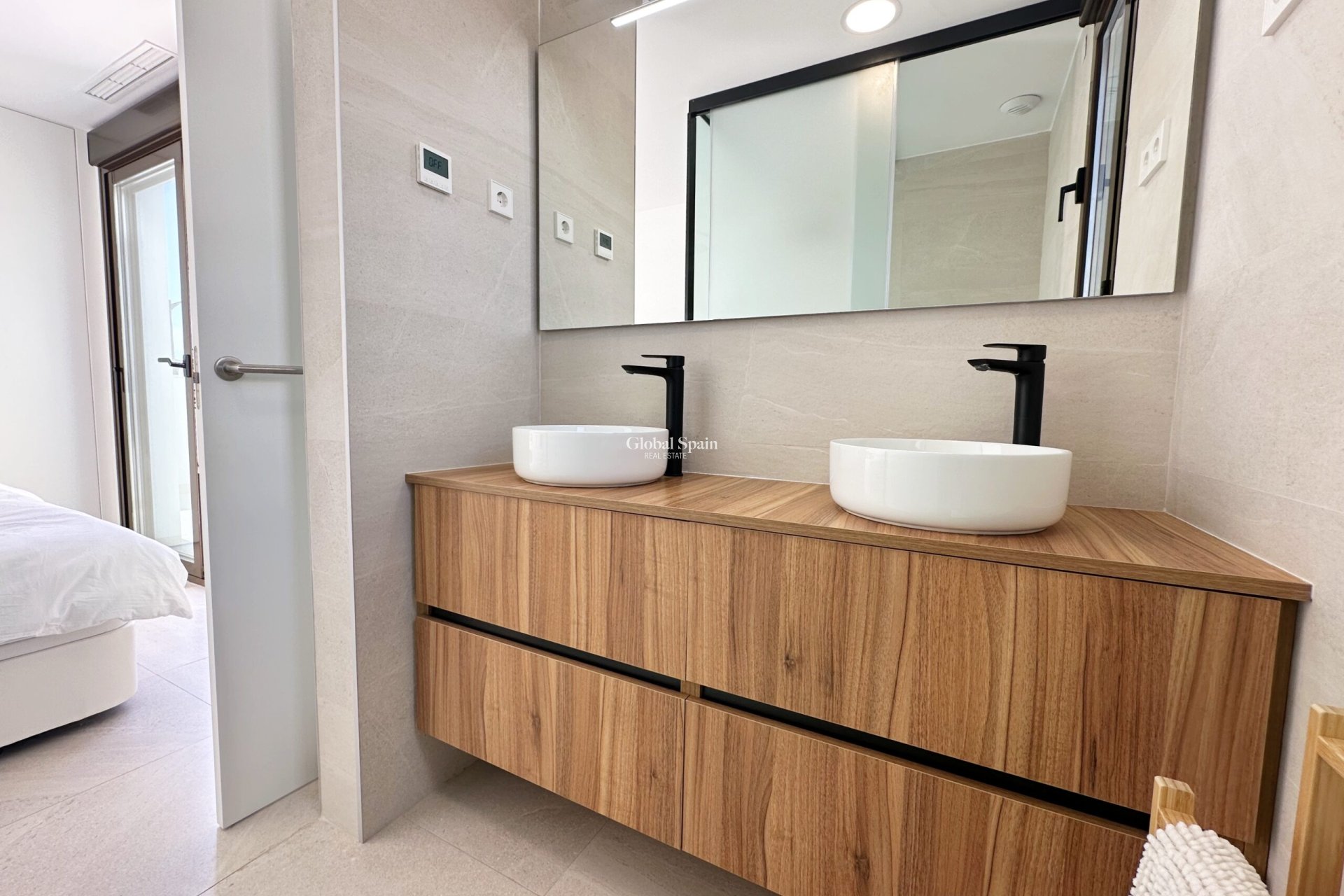 Resale - VILLA -
SANTA ROSALÍA - Inland