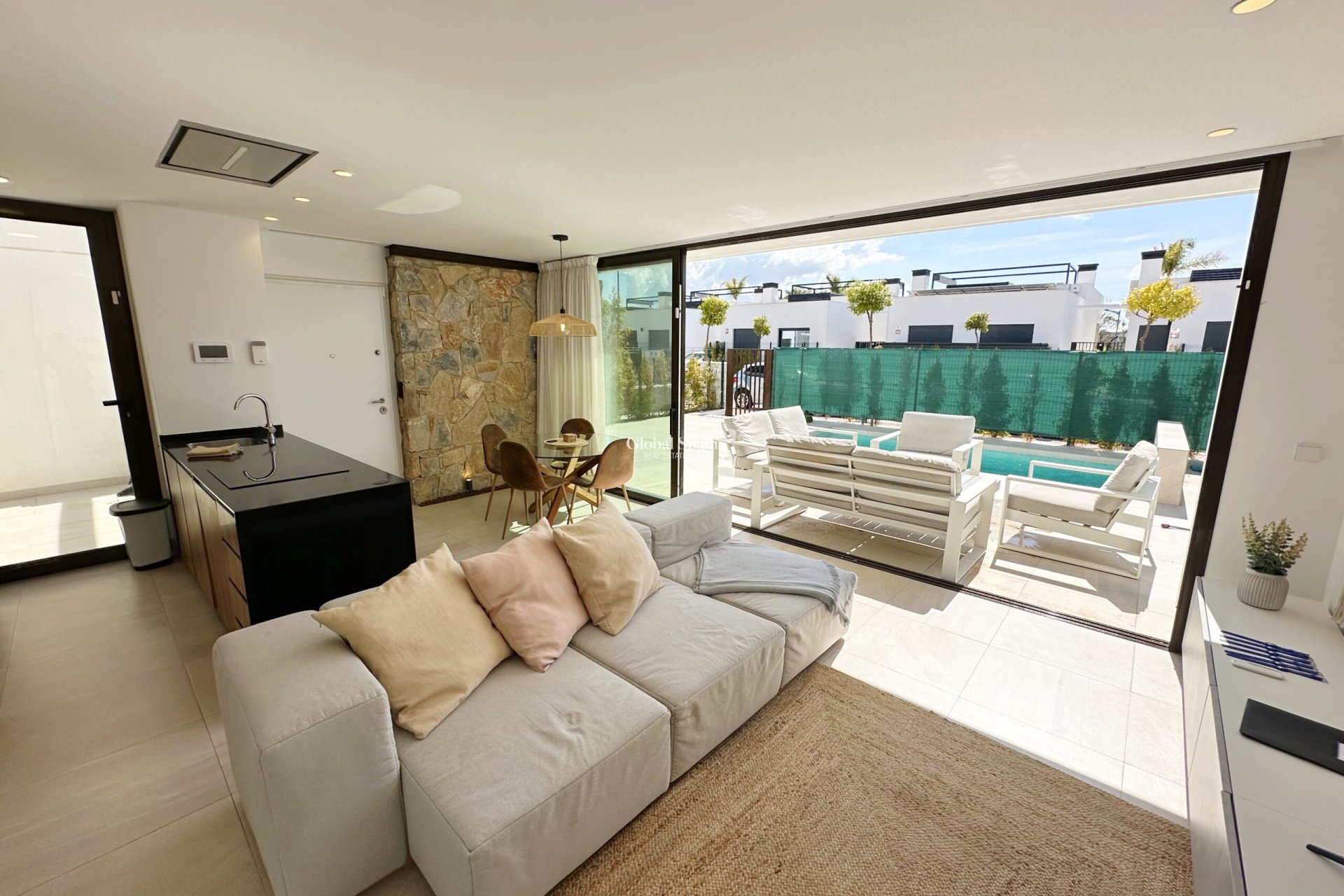 Resale - VILLA -
SANTA ROSALÍA - Inland