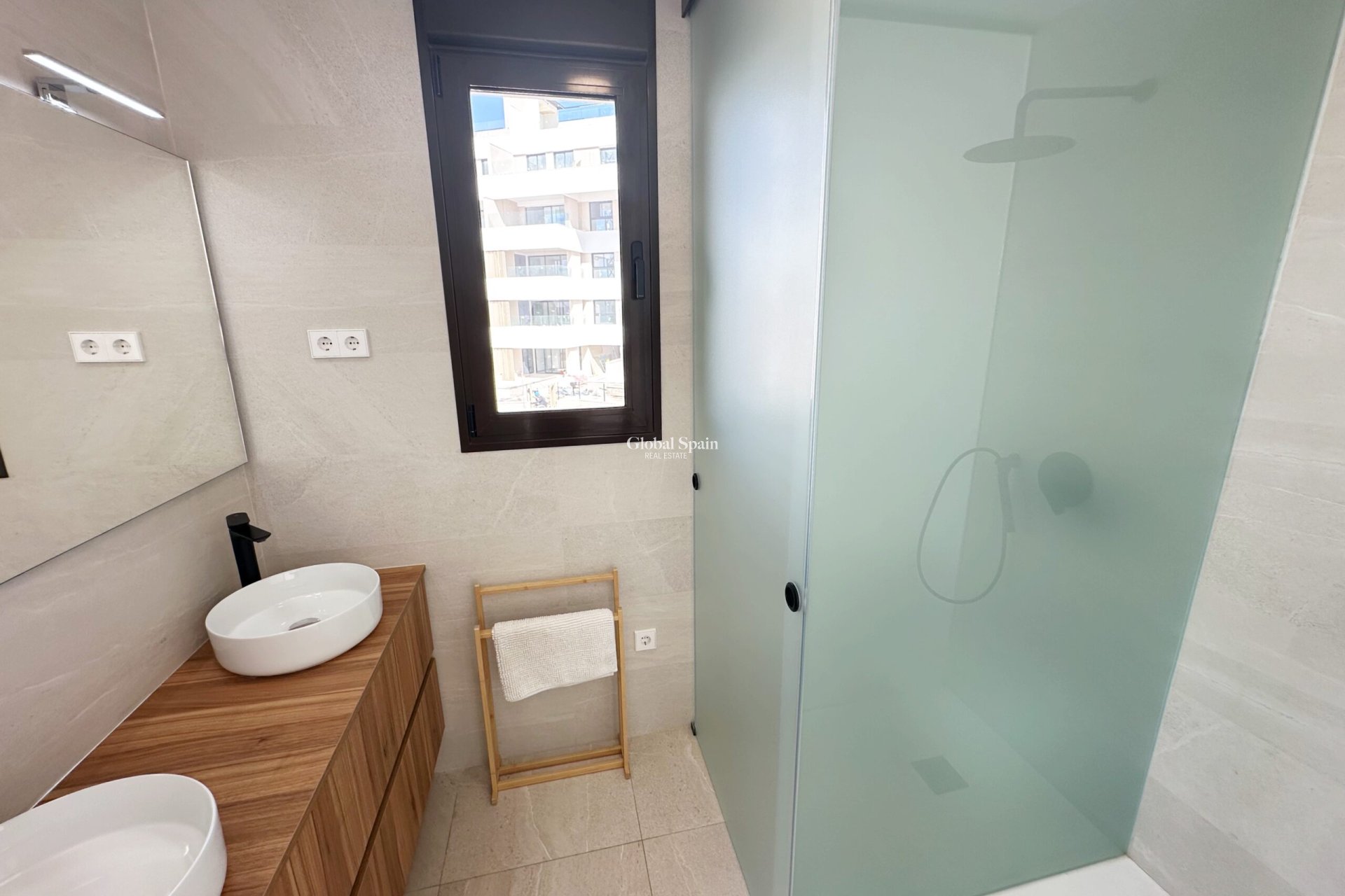 Resale - VILLA -
SANTA ROSALÍA - Inland