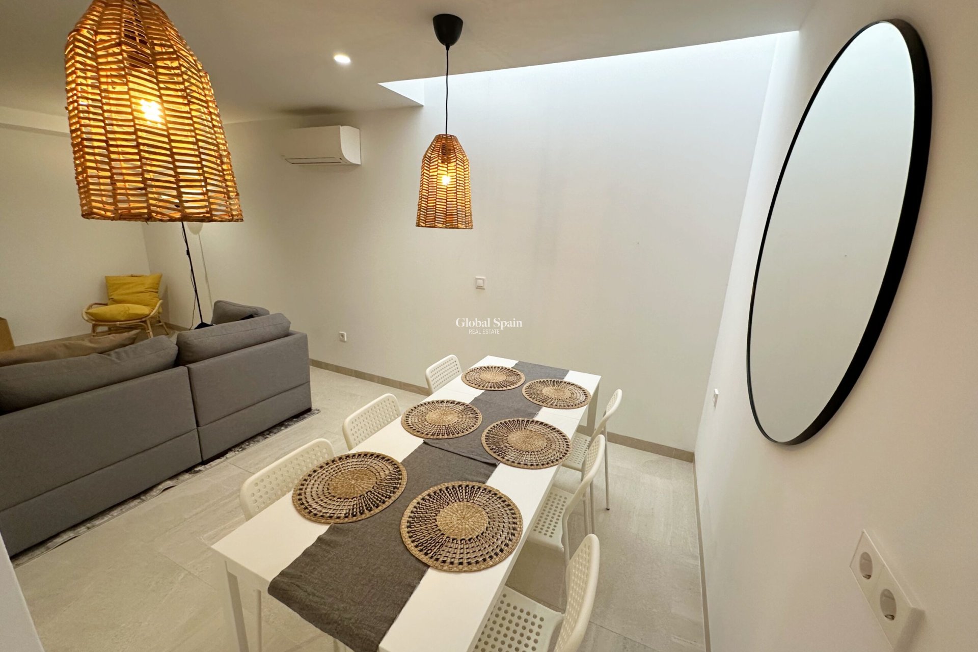 Resale - VILLA -
SANTA ROSALÍA - Inland